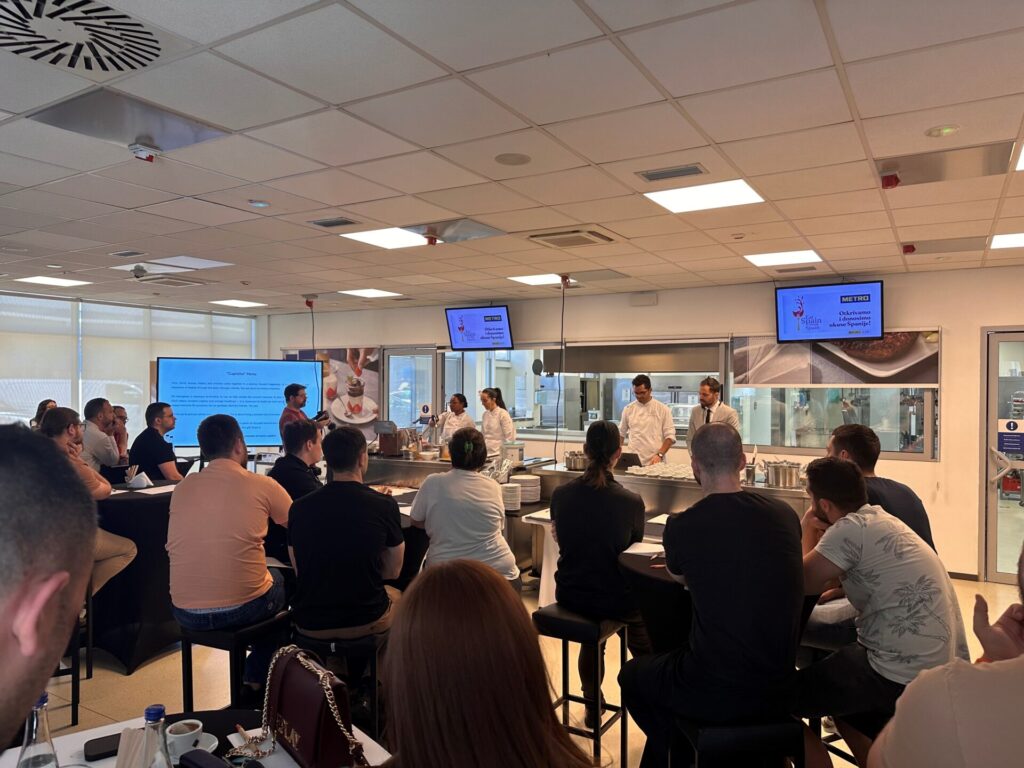Profesionalci iz HoReCa sektora na masterclassu španskog Michelin chefa