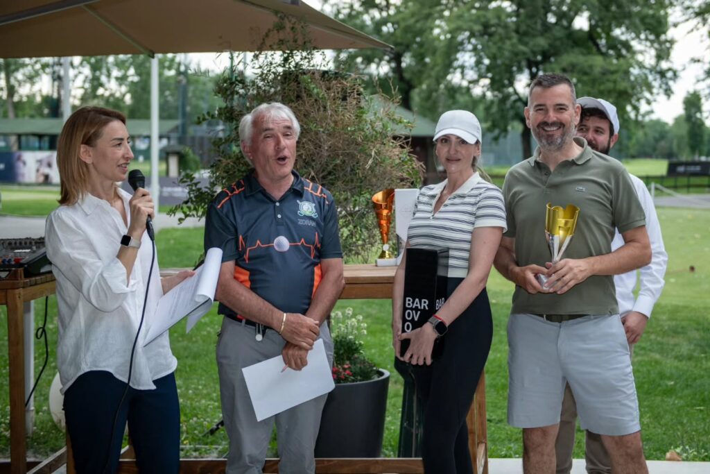 Nagrađeni učesnici golf turnira sa Tikveš vinima