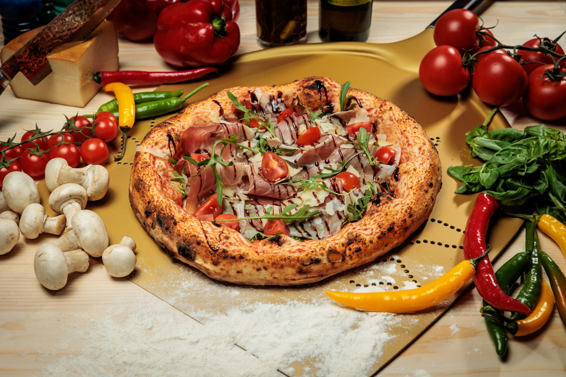 Basch House 1887 hrana pizza